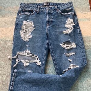 Abercrombie medium wash ripped boyfriend jeans